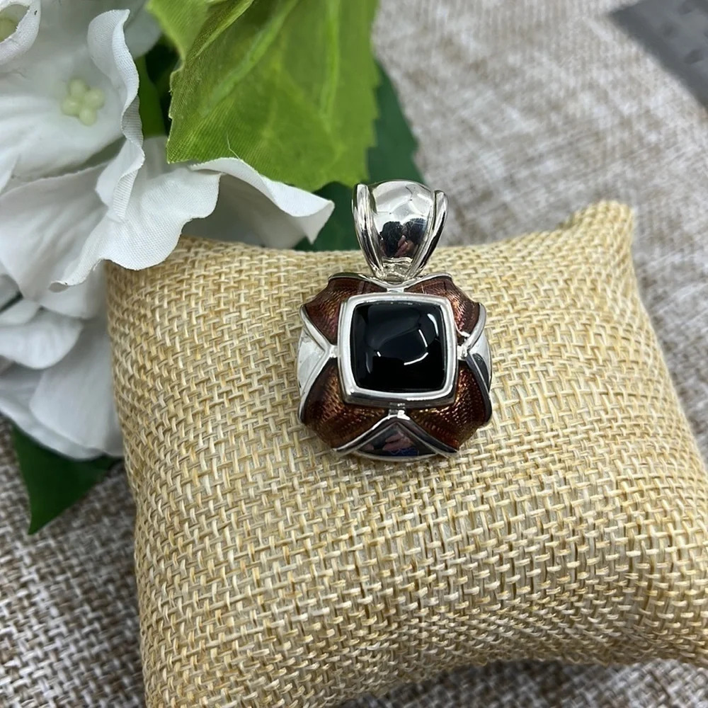 Square Modernist Sterling Silver Pendant โจ - Picture 2 of 10